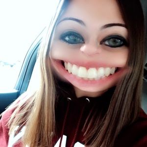 Meet your Posher, Katelyn